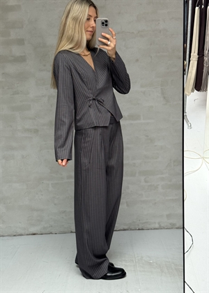 Encroydon ls bluse 7300 Grey/White Pinstriped Envii 